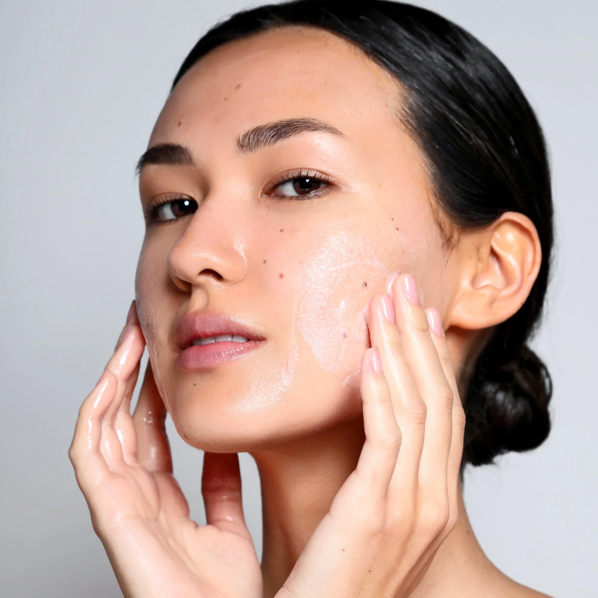 Benefit Clean Gentle Cleanser - Image 3