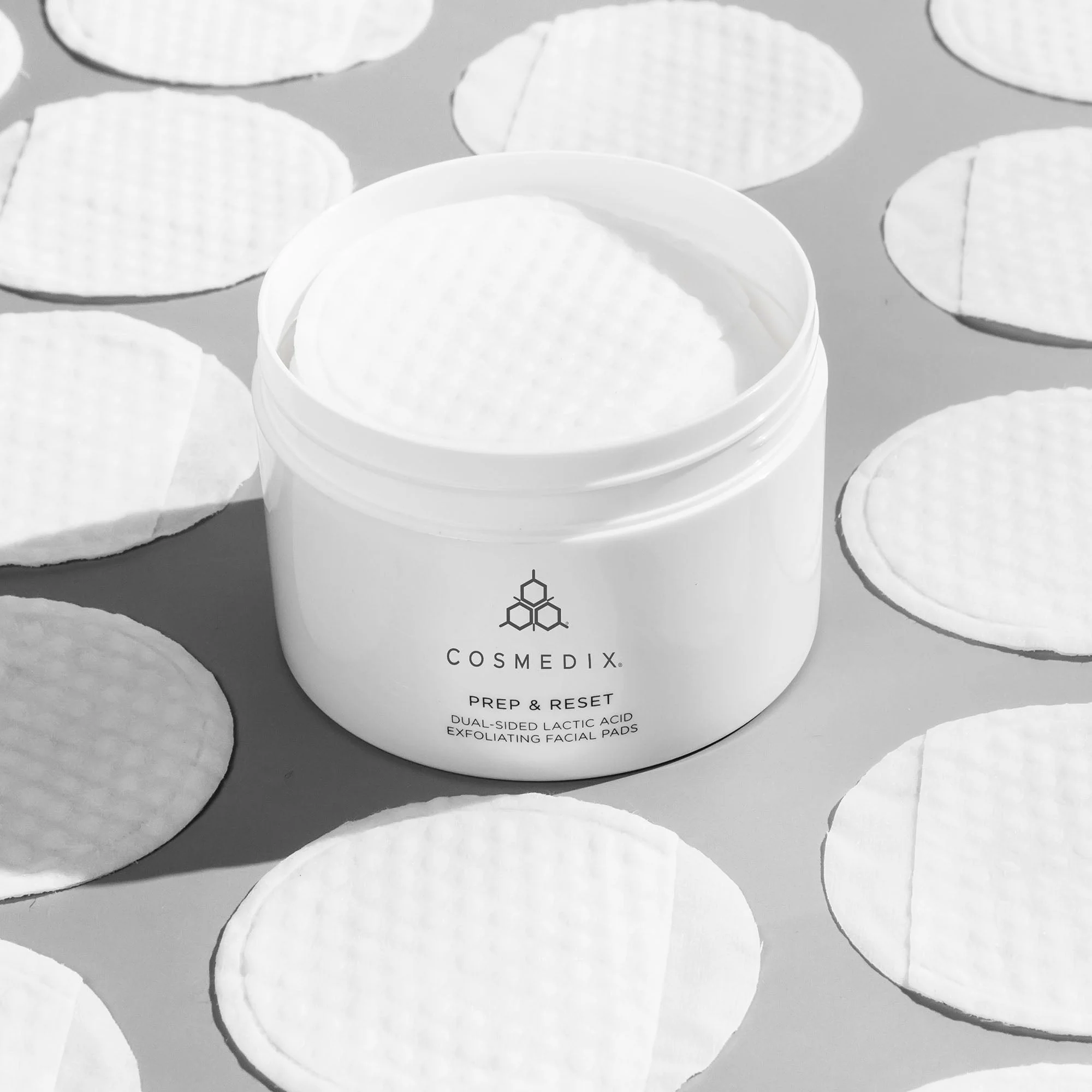 Prep & Reset Dual-Sided Lactic Acid Exfoliating Facial Pads - Image 5